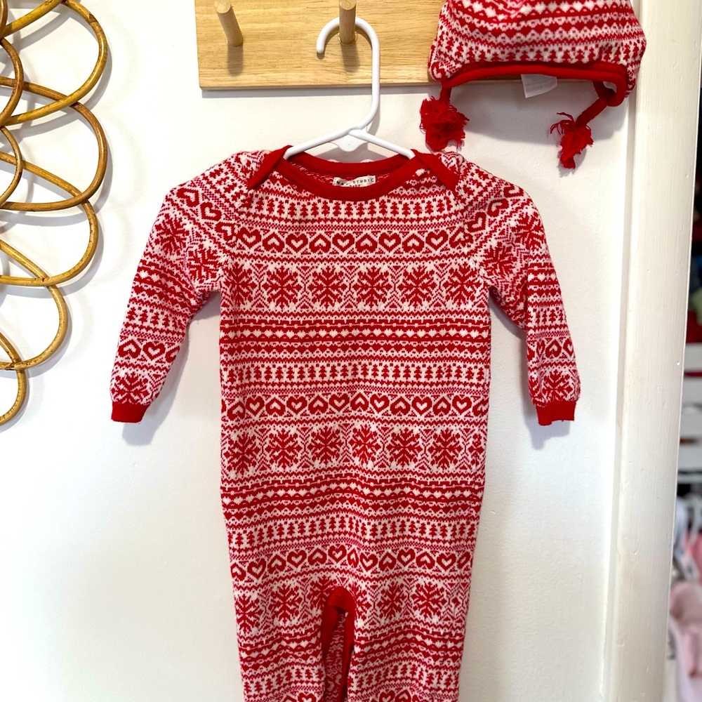Winter One-Piece 6-9 Months with Matching Hat - Picture 1 of 3